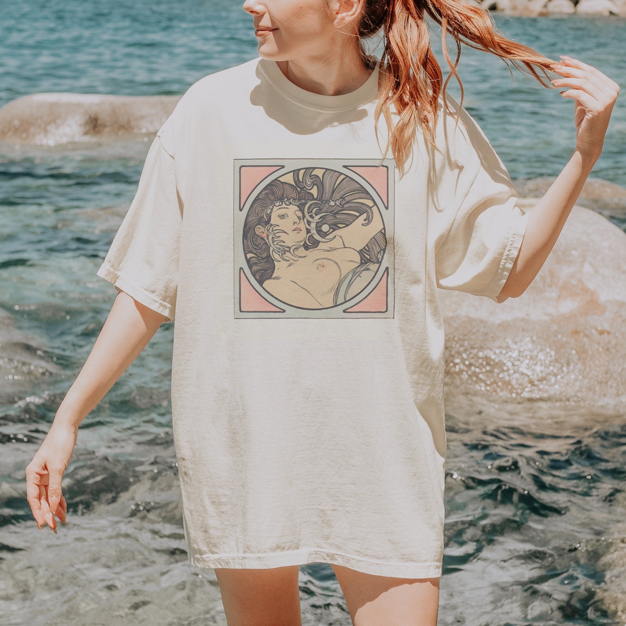 Alphonse Mucha — Design for the Fouquet Boutique (Stained Glass Study) Vintage Art Nouveau Tee