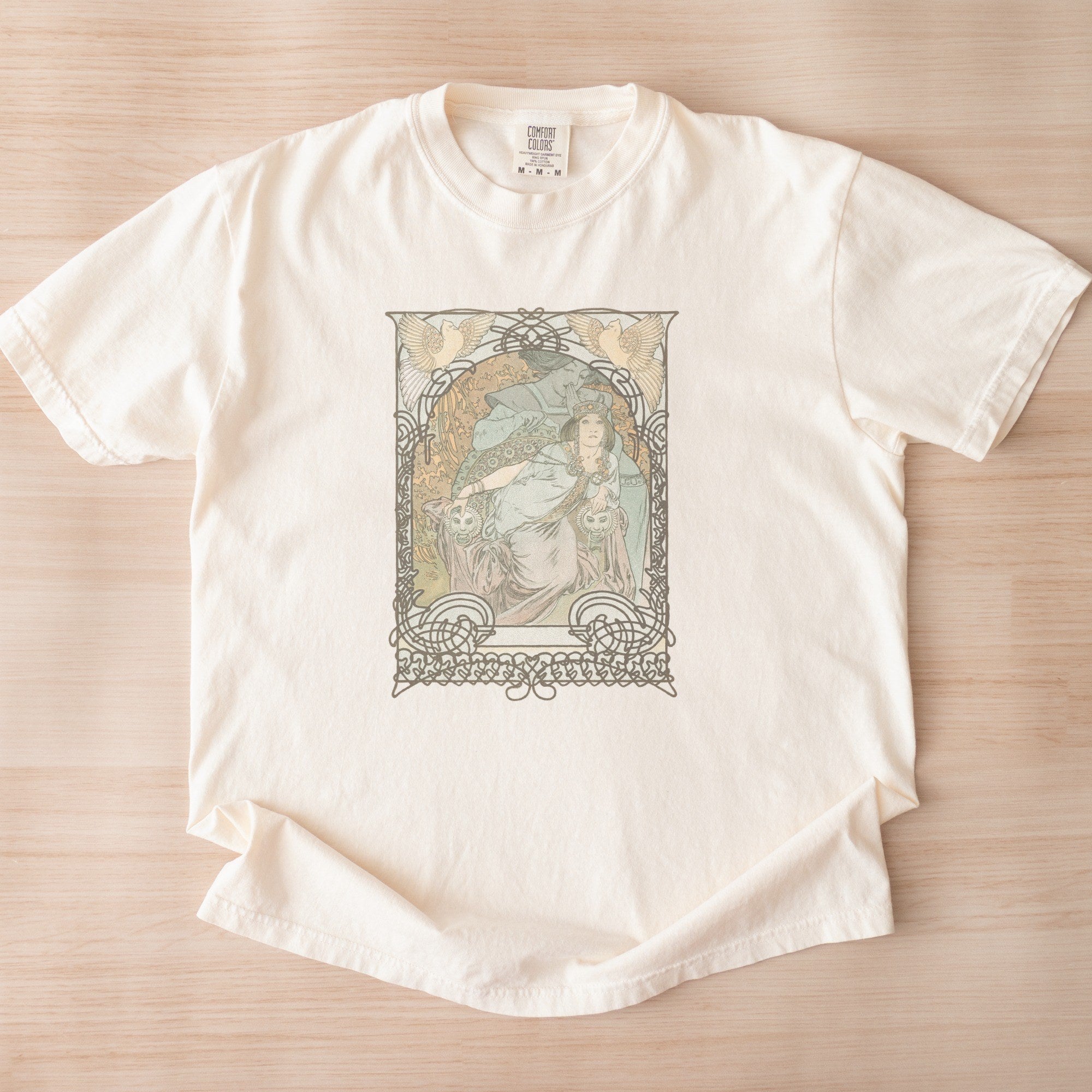 Alphonse Mucha — Ilsée, Princesse de Tripoli (1897) Vintage Art Nouveau Tee